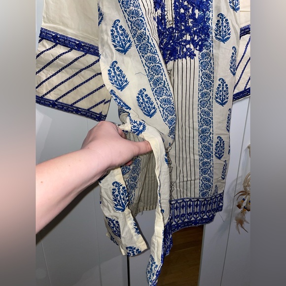 Dress - Picture 5 of 16